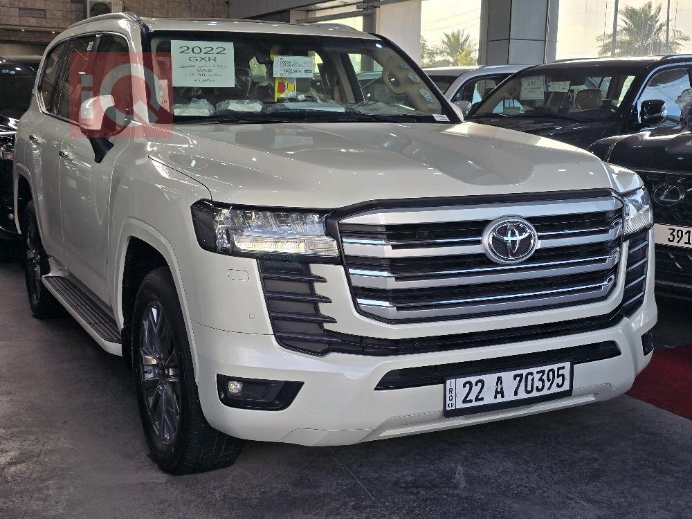 تۆیۆتا لاند کروزەر